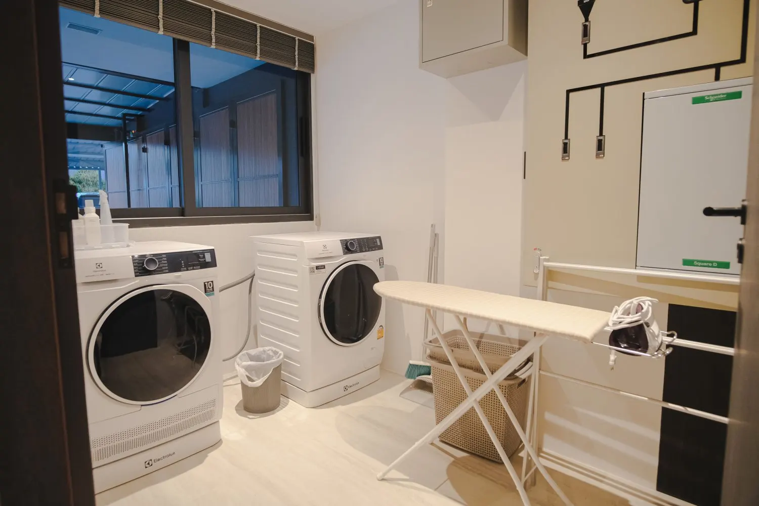 Property image - full photo 32