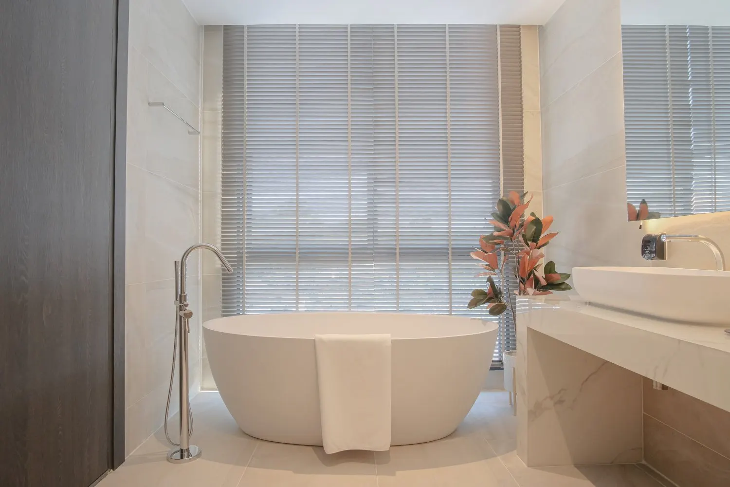 Property image - full photo 25