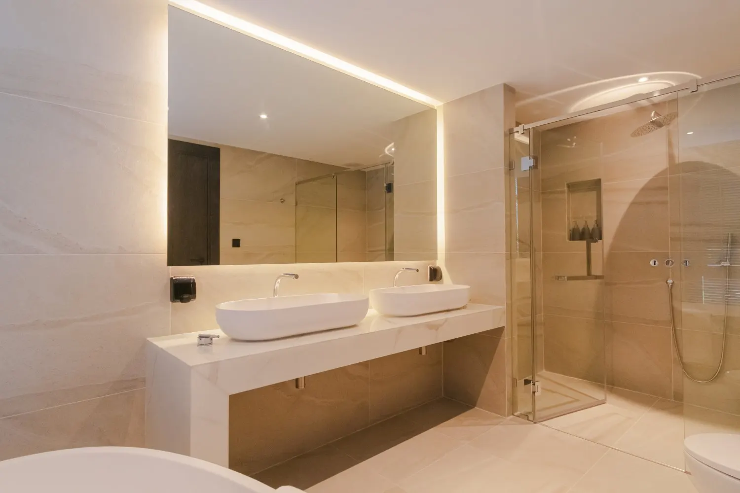 Property image - full photo 29