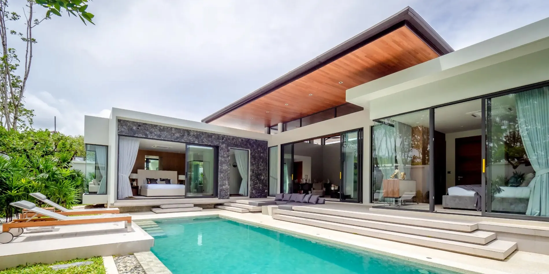 Property image - full photo 1
