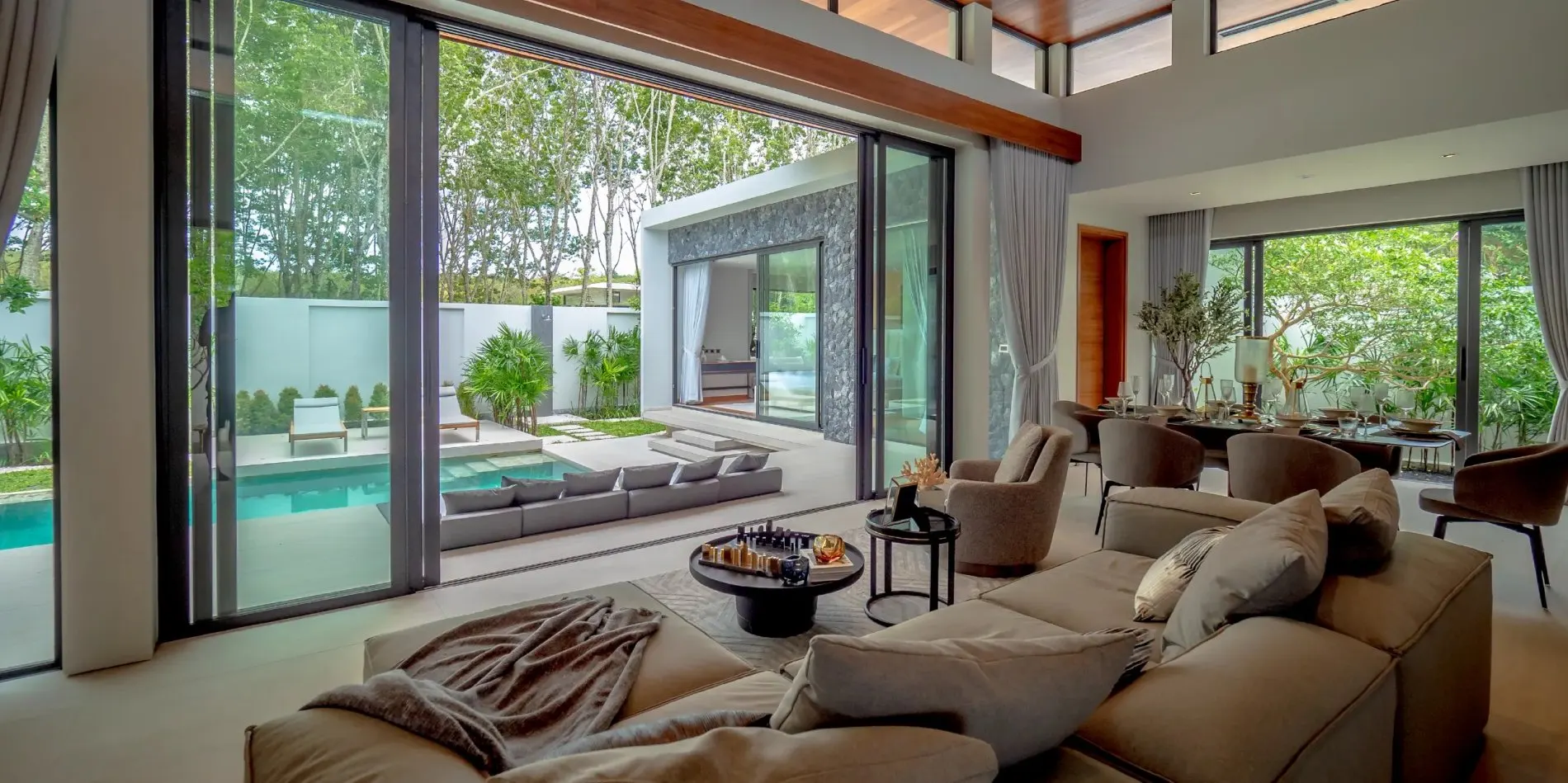 Property image - full photo 2