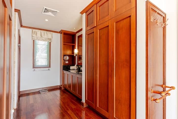 Property image - full photo 17