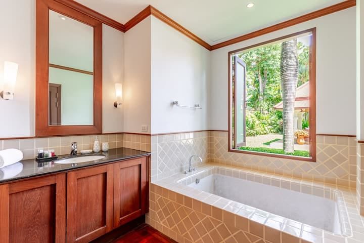 Property image - full photo 14
