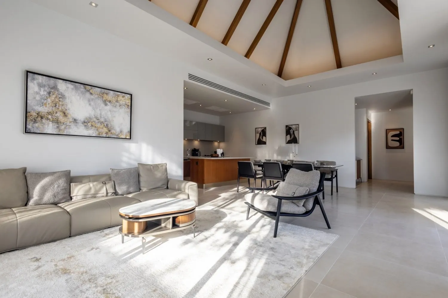 Property image - full photo 5
