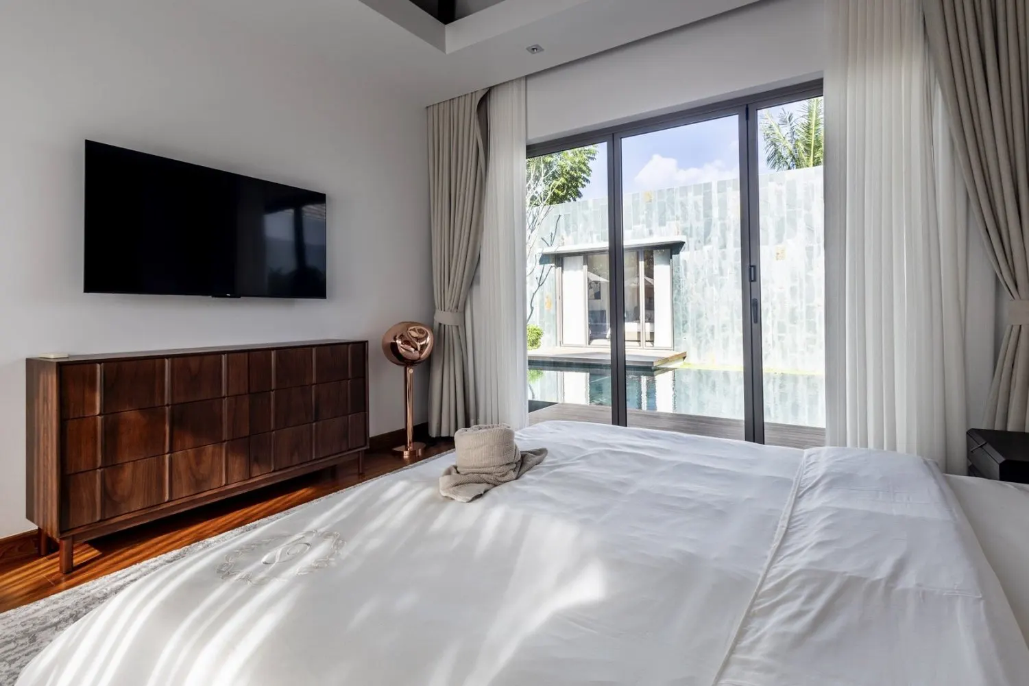 Property image - full photo 25