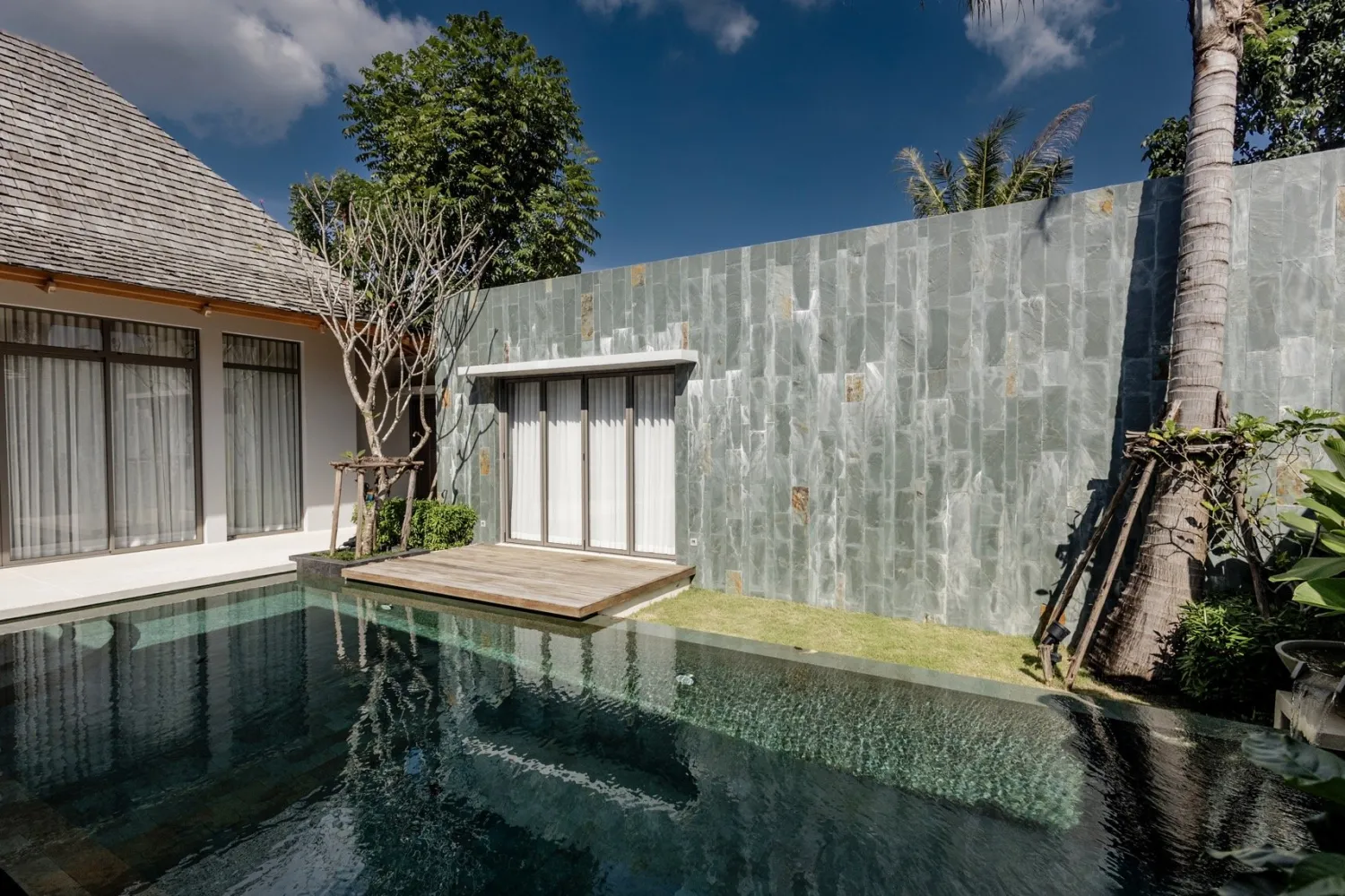 Property image - full photo 53