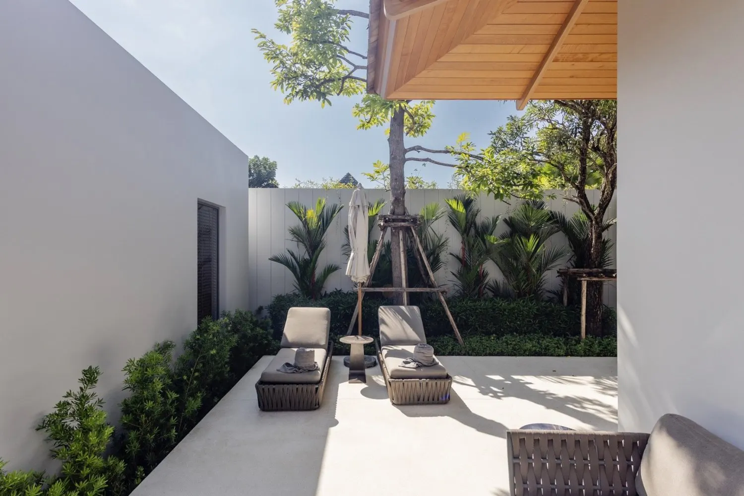 Property image - full photo 37