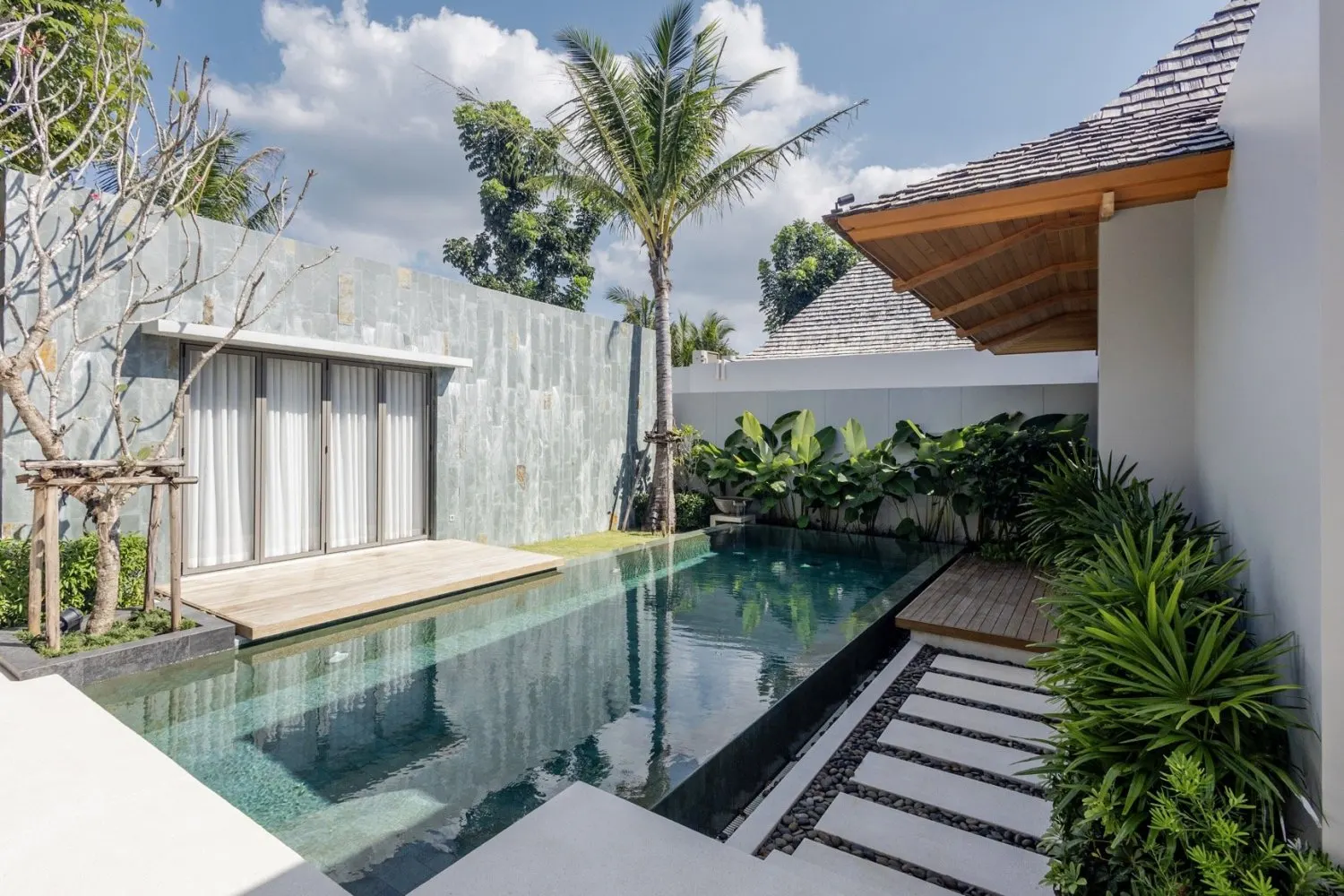 Property image - full photo 43