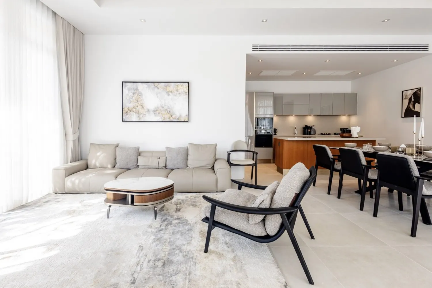 Property image - full photo 3