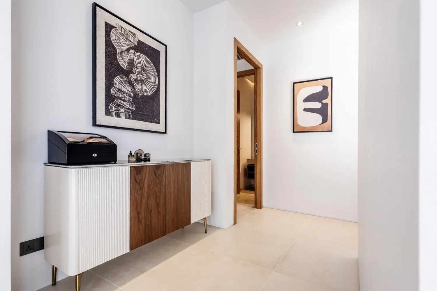 Property image - full photo 28