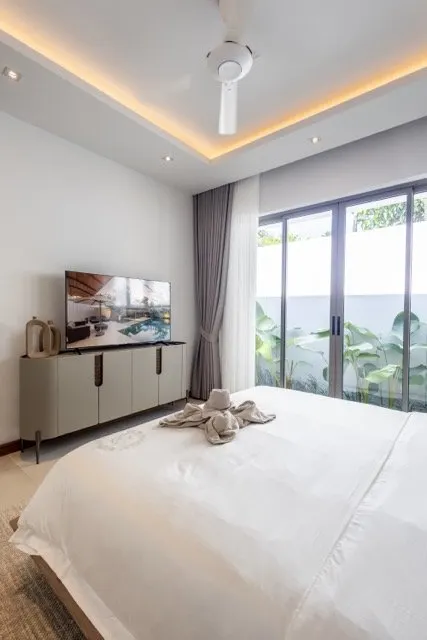 Property image - full photo 20