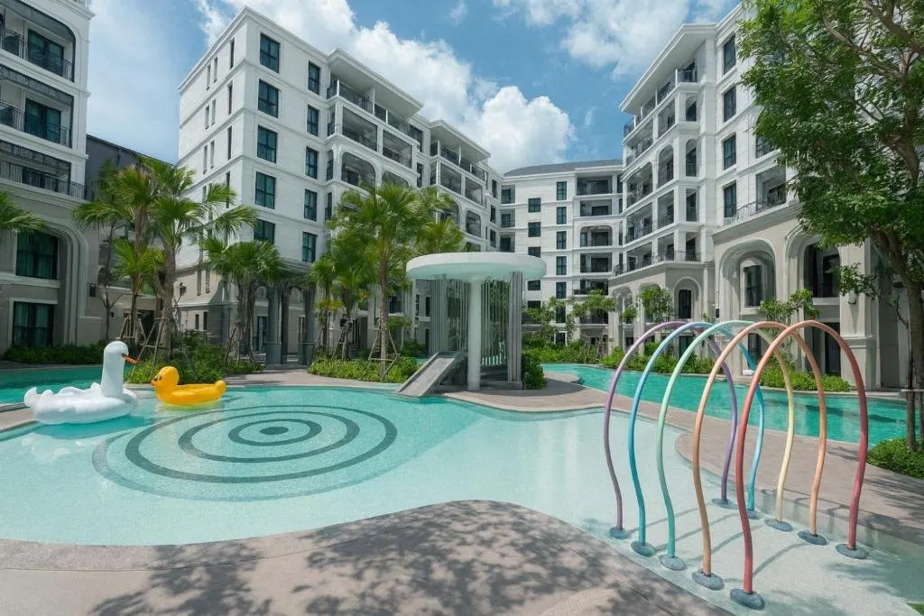Property image - full photo 12
