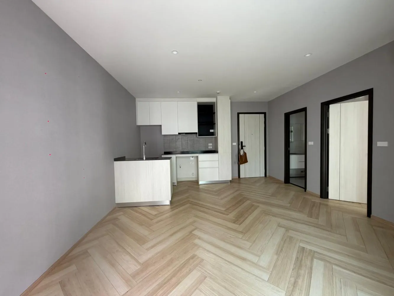 Property image - full photo 3