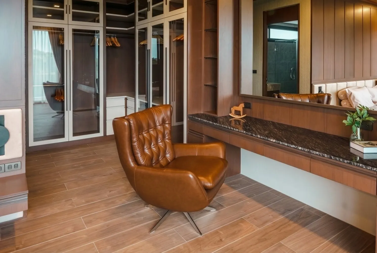 Property image - full photo 12