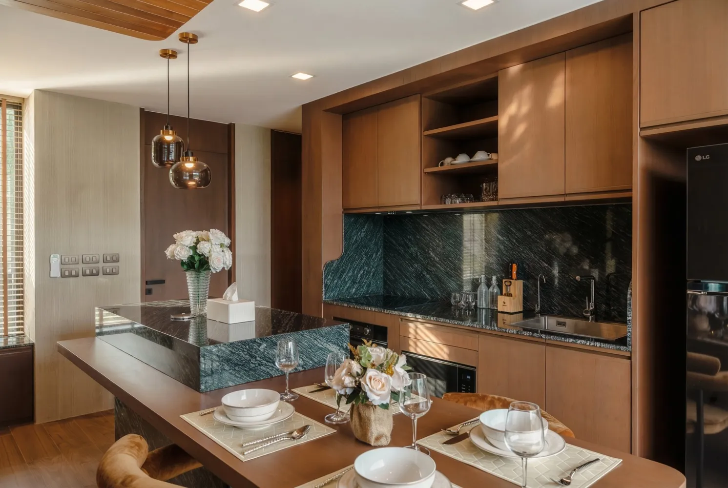 Property image - full photo 2