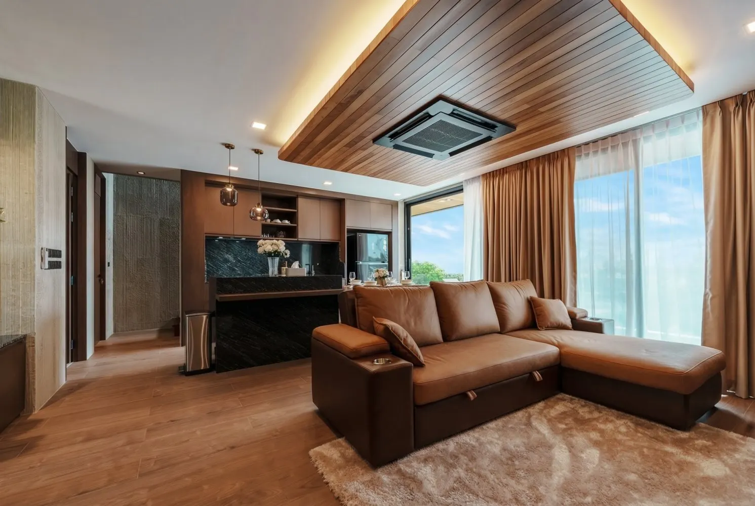 Property image - full photo 3