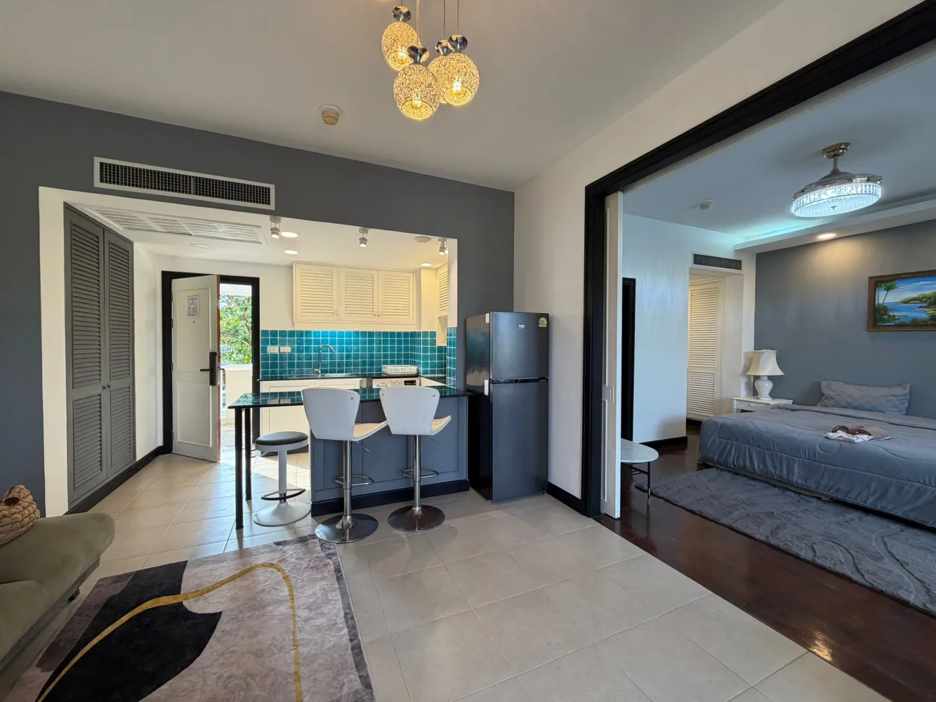Property image - full photo 2
