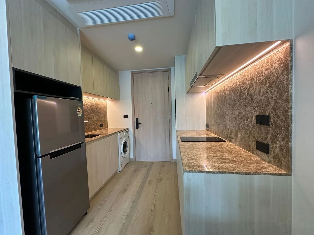 Property image - full photo 5