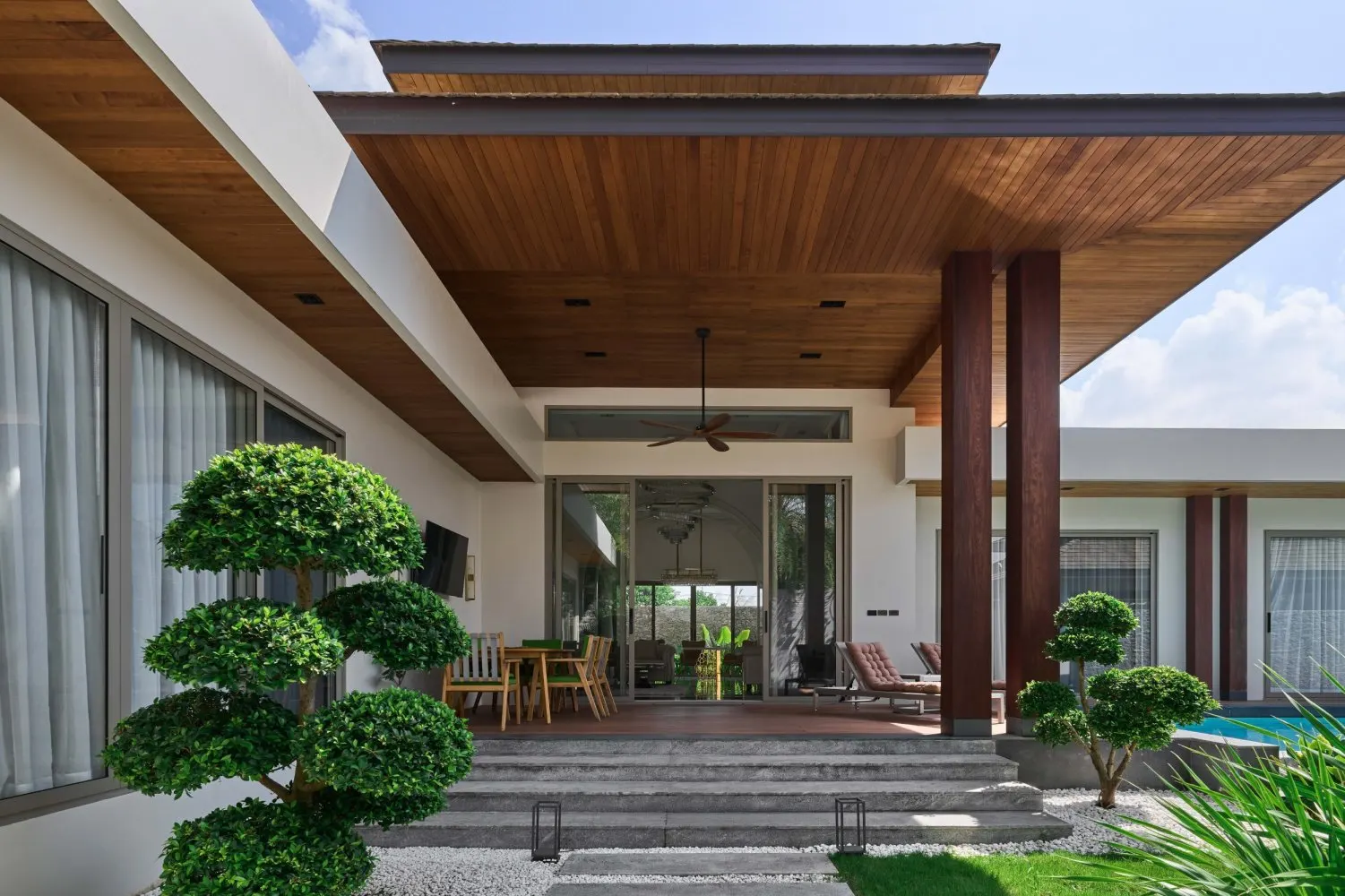 Property image - full photo 25