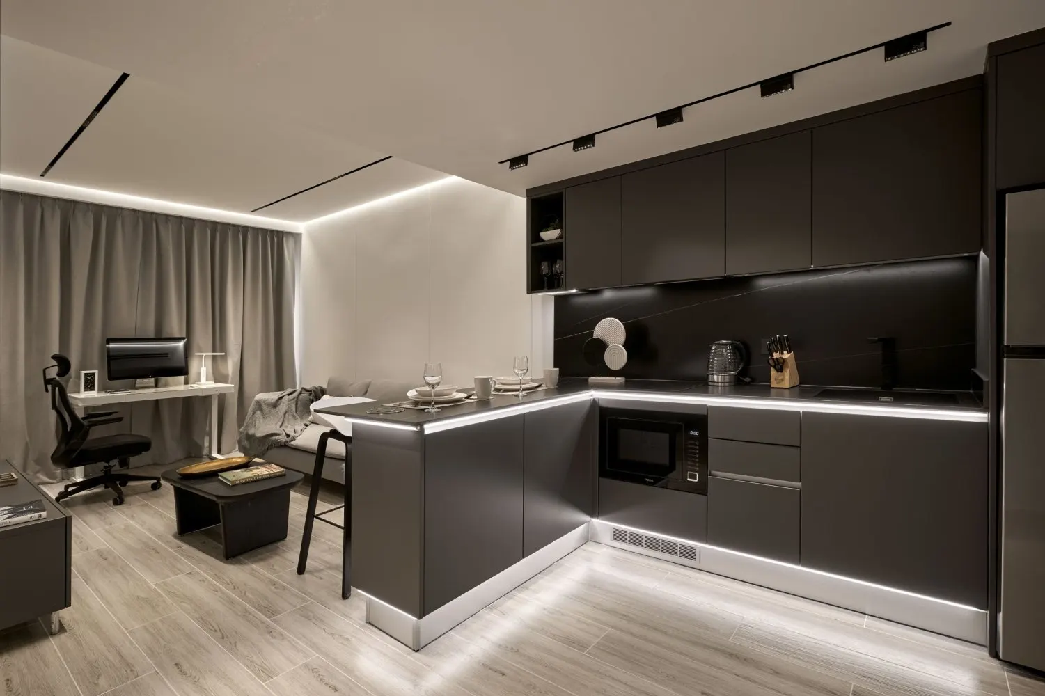 Property image - full photo 11