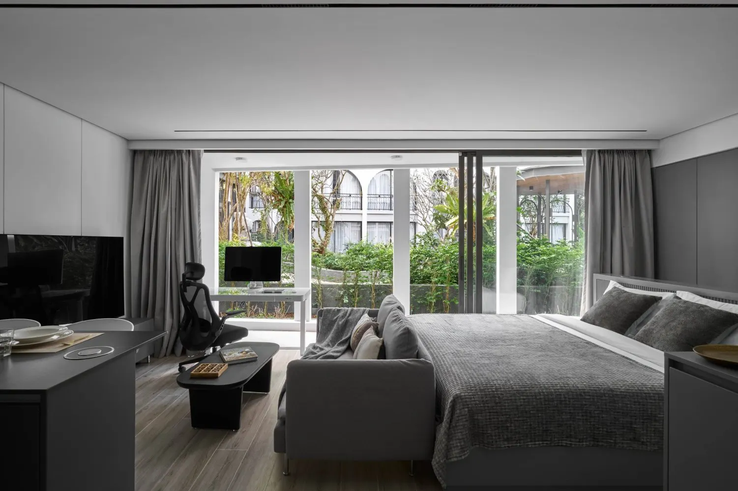 Property image - full photo 3