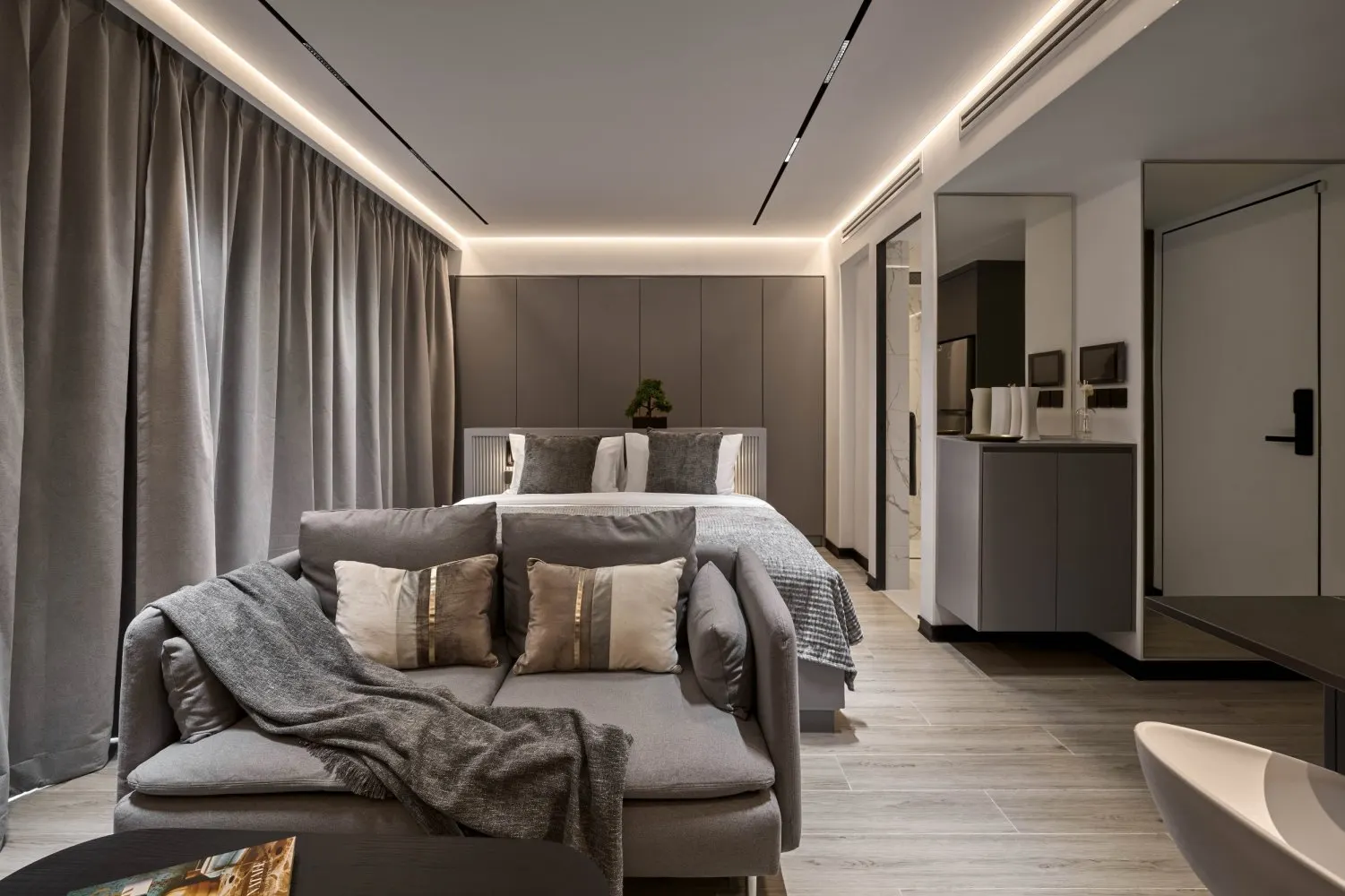 Property image - full photo 8