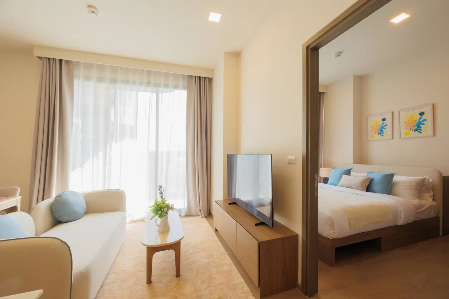 Property image - full photo 4