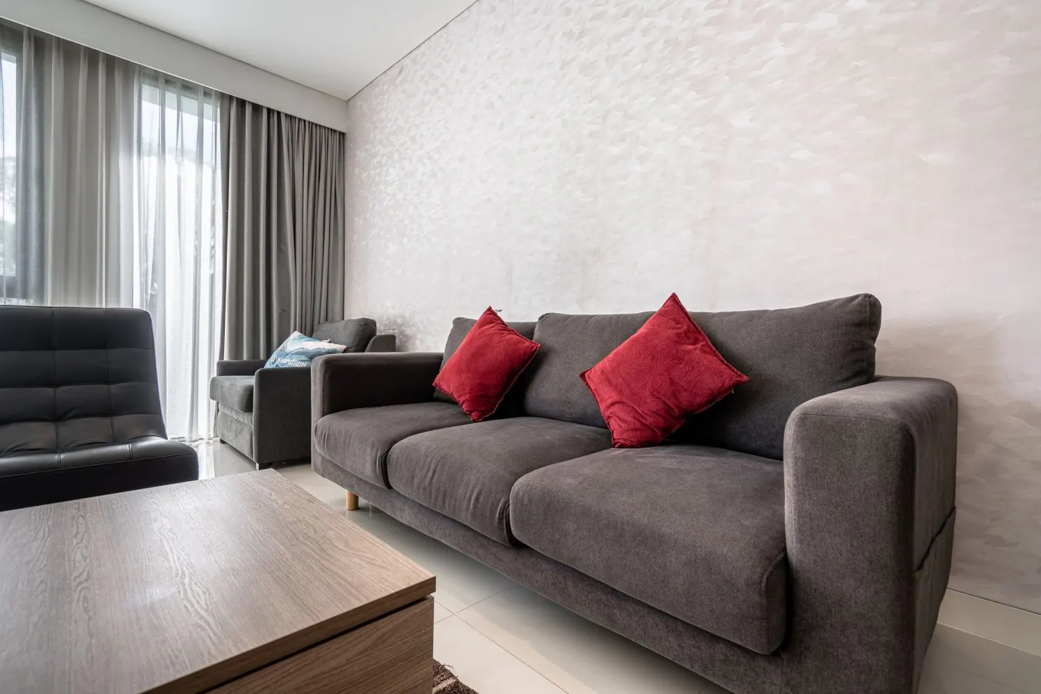 Property image - full photo 6