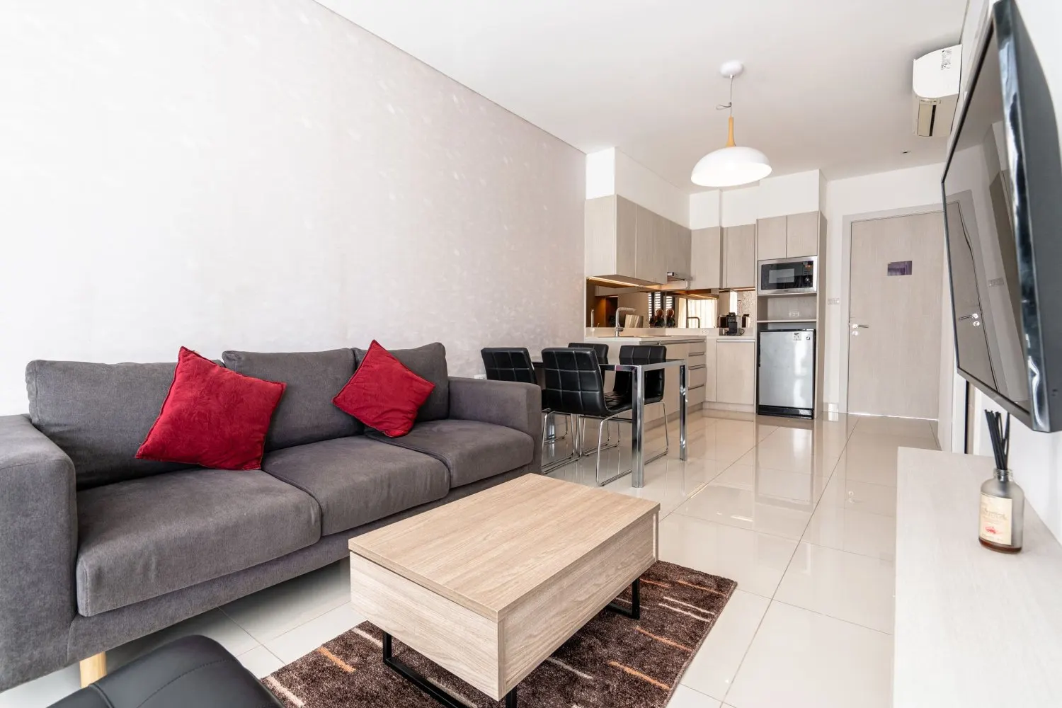 Property image - full photo 1