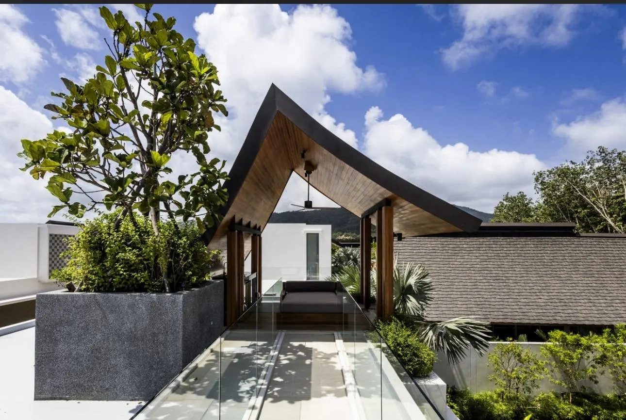 Property image - full photo 32