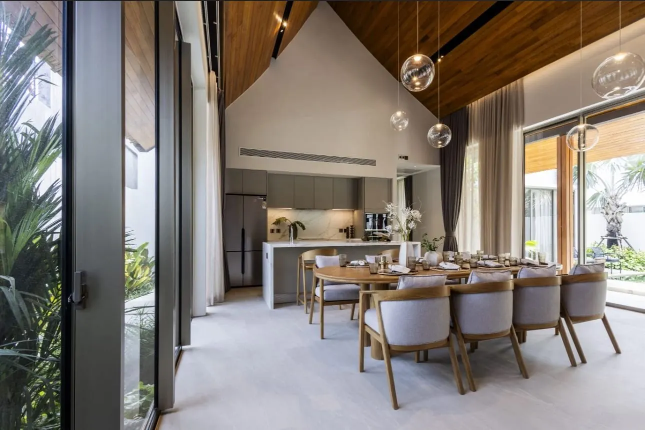 Property image - full photo 13