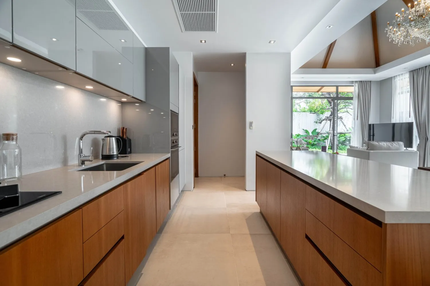 Property image - full photo 4