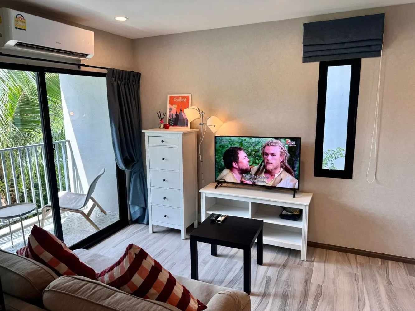 Property image - full photo 5