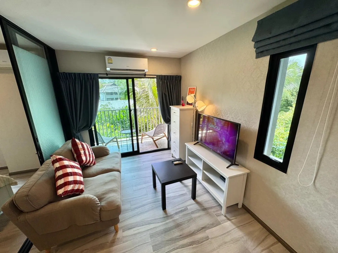 Property image - full photo 1