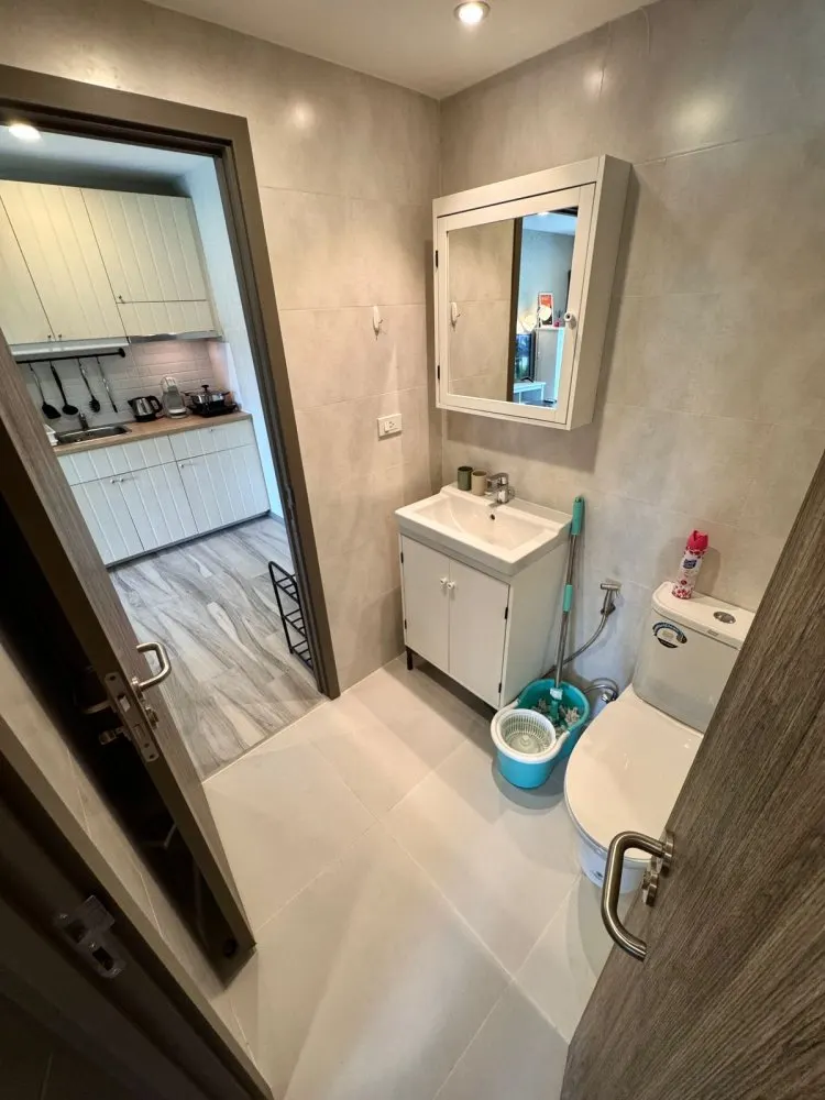 Property image - full photo 11