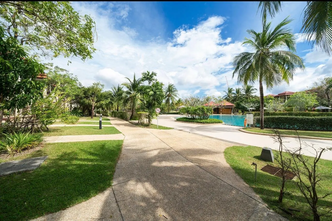 Property image - full photo 15