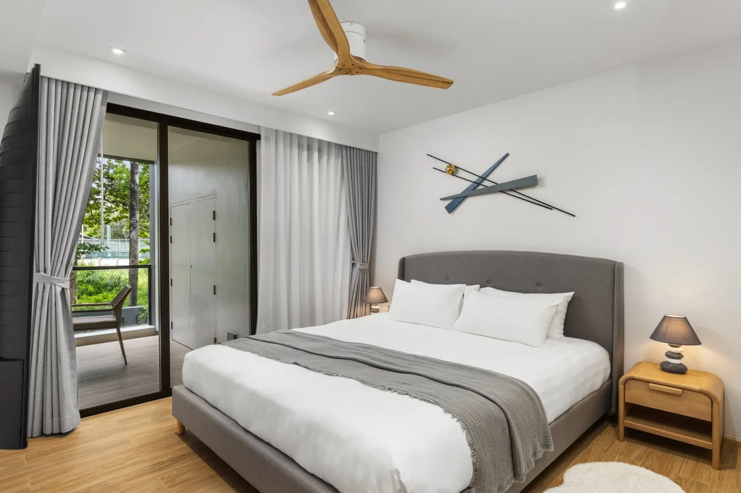 Property image - full photo 9