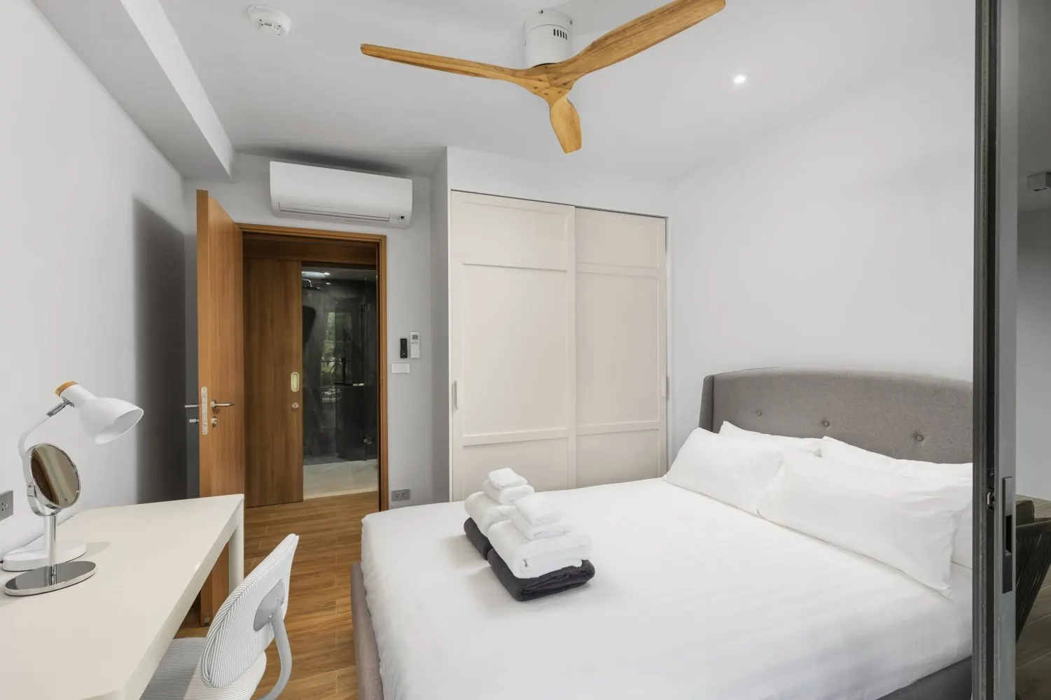 Property image - full photo 15