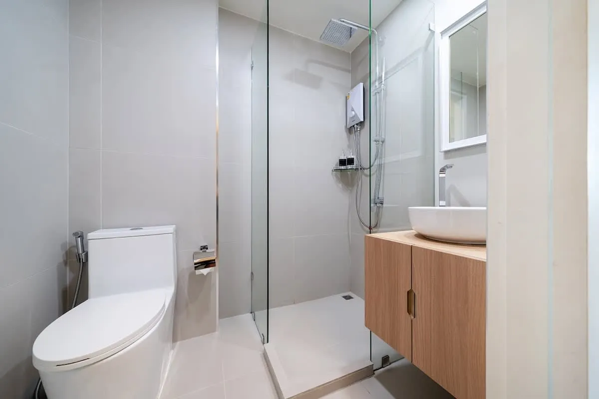 Property image - full photo 11