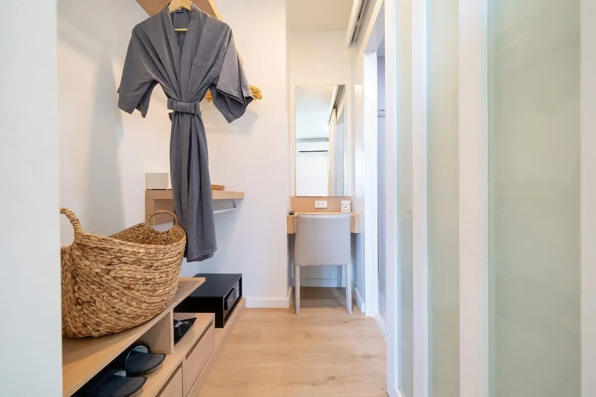 Property image - full photo 13