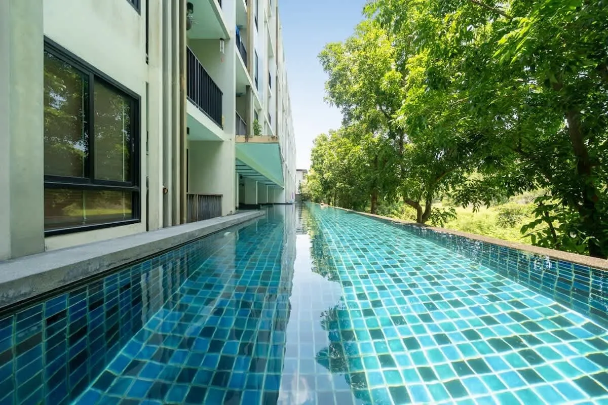 Property image - full photo 16