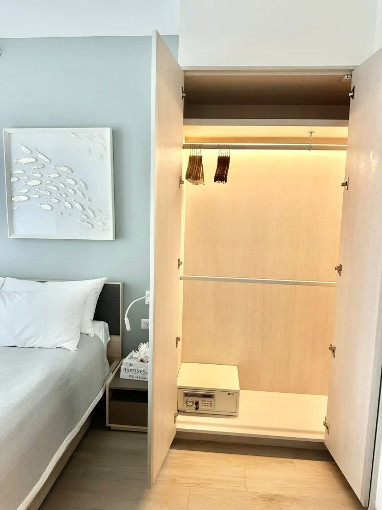 Property image - full photo 11