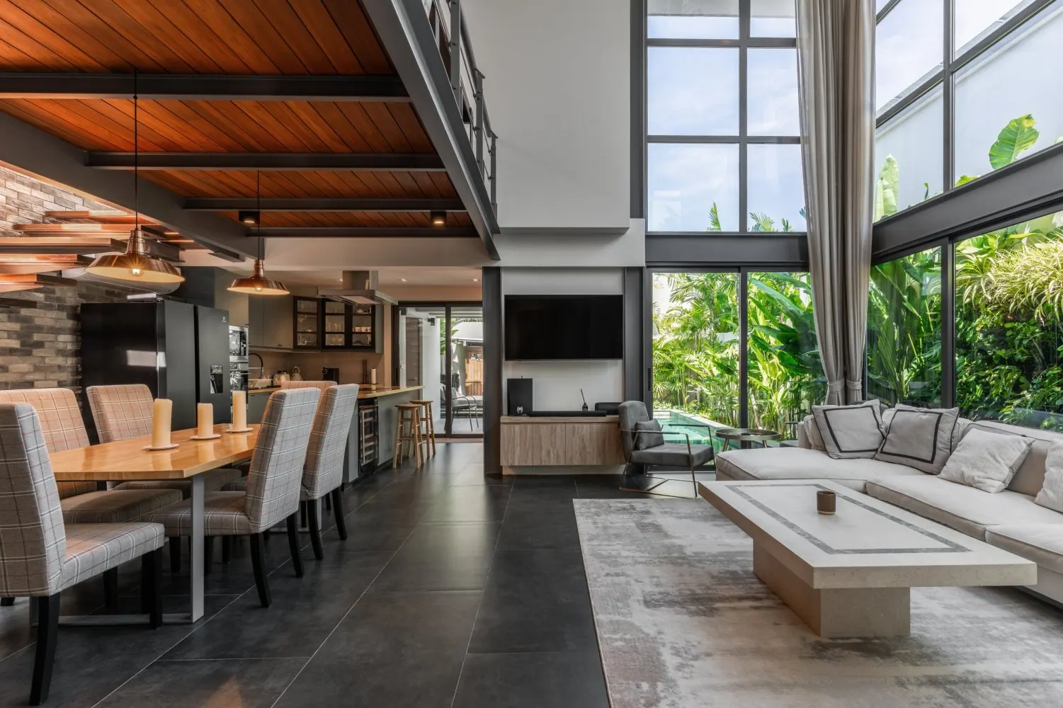 Property image - full photo 8
