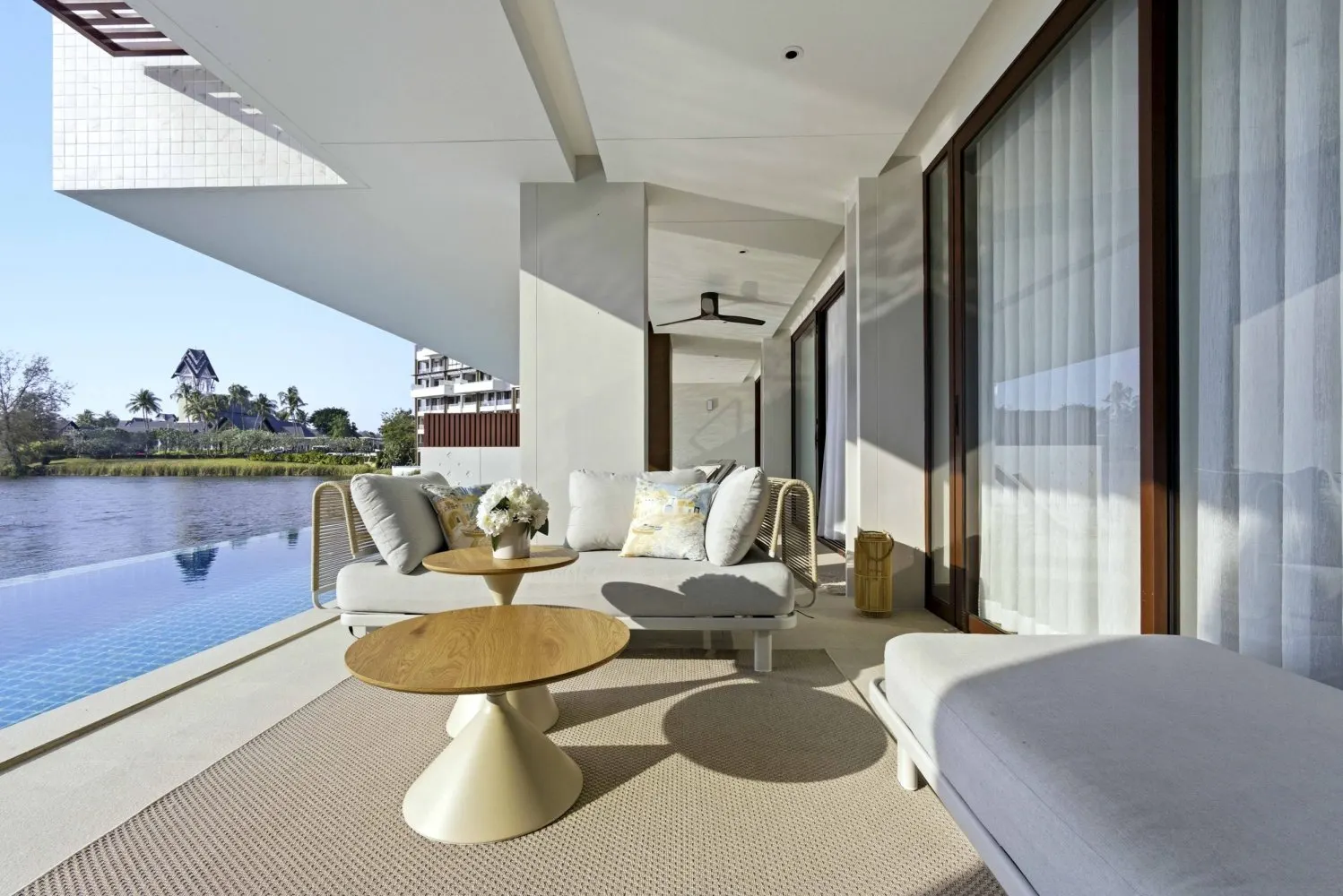 Property image - full photo 16