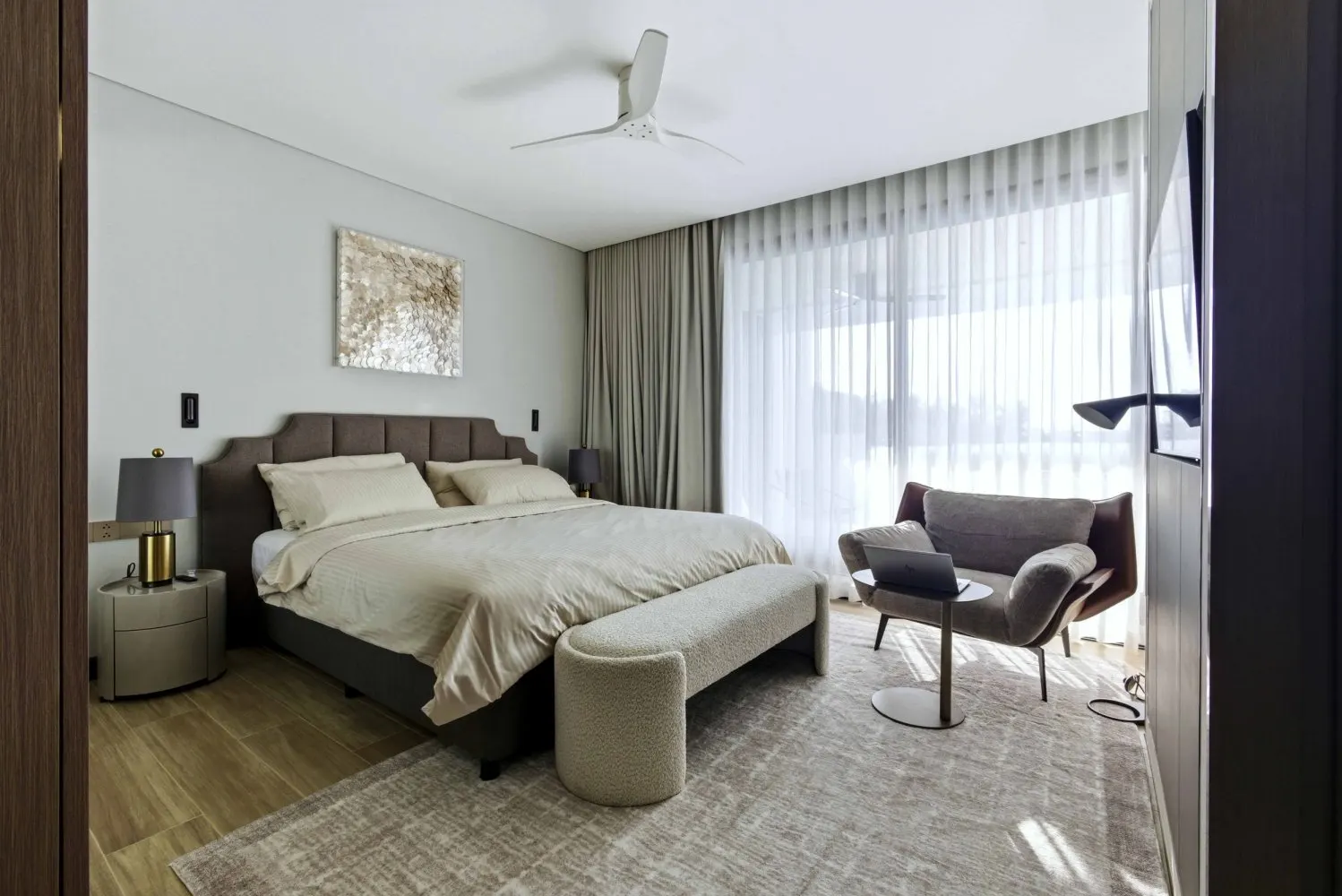 Property image - full photo 17