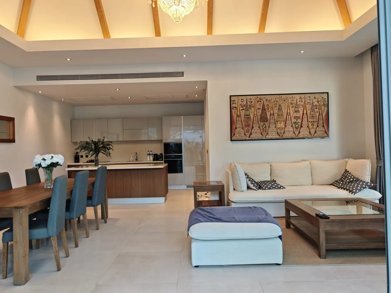 Property image - full photo 8