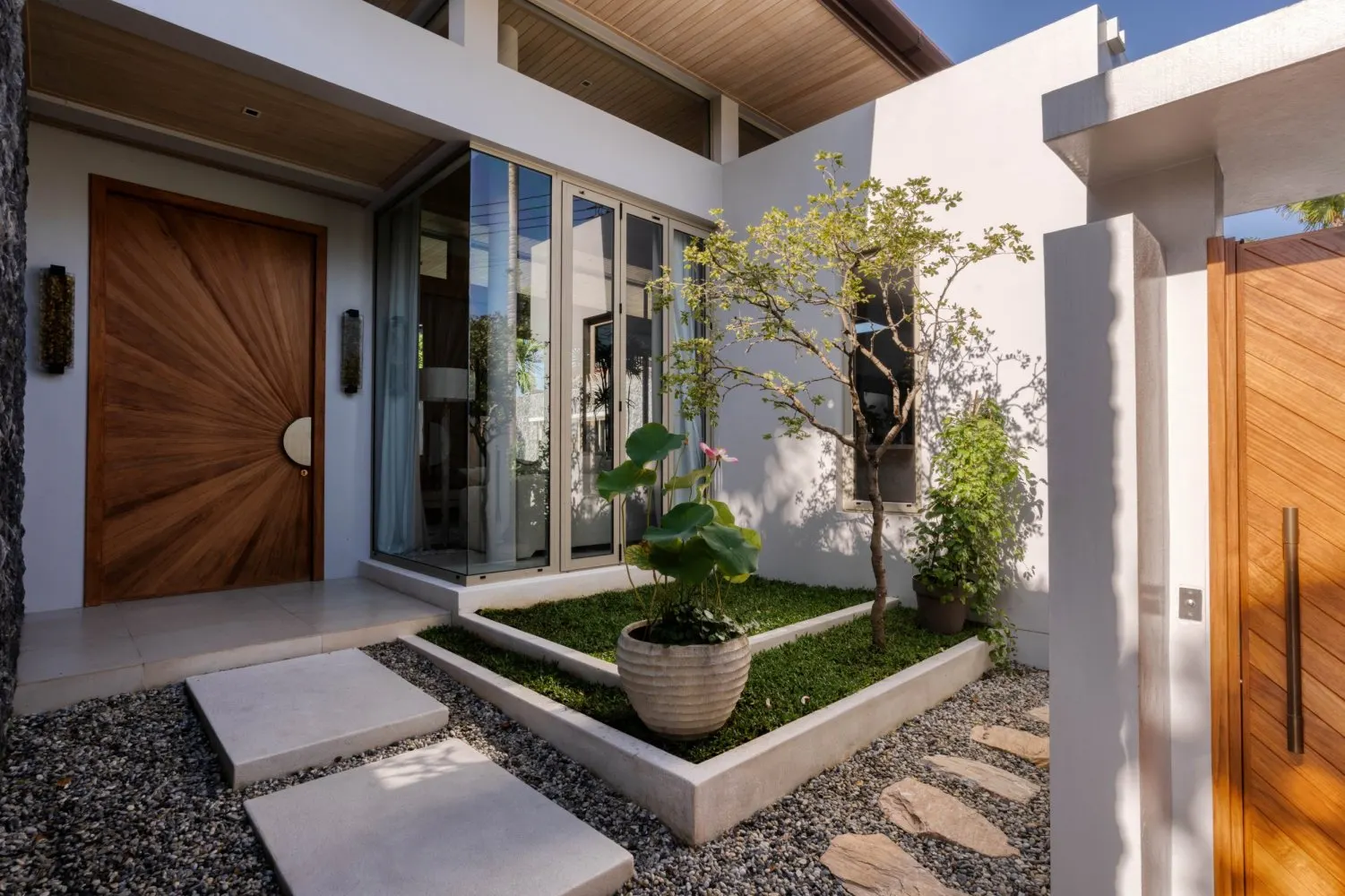 Property image - full photo 59