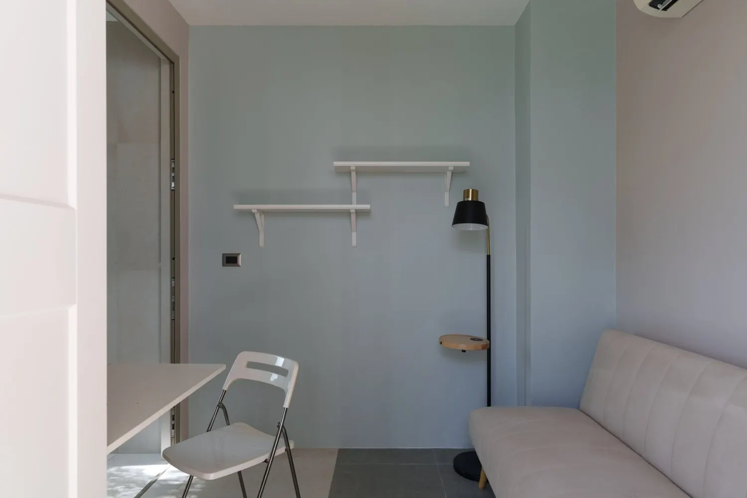 Property image - full photo 34