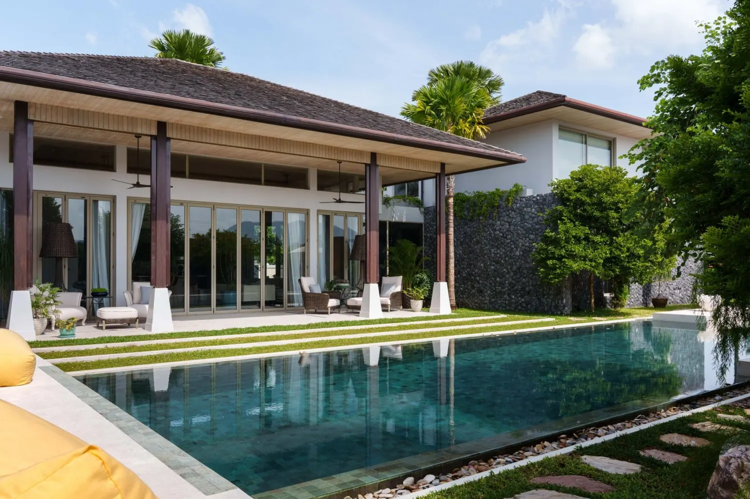 Property image - full photo 1
