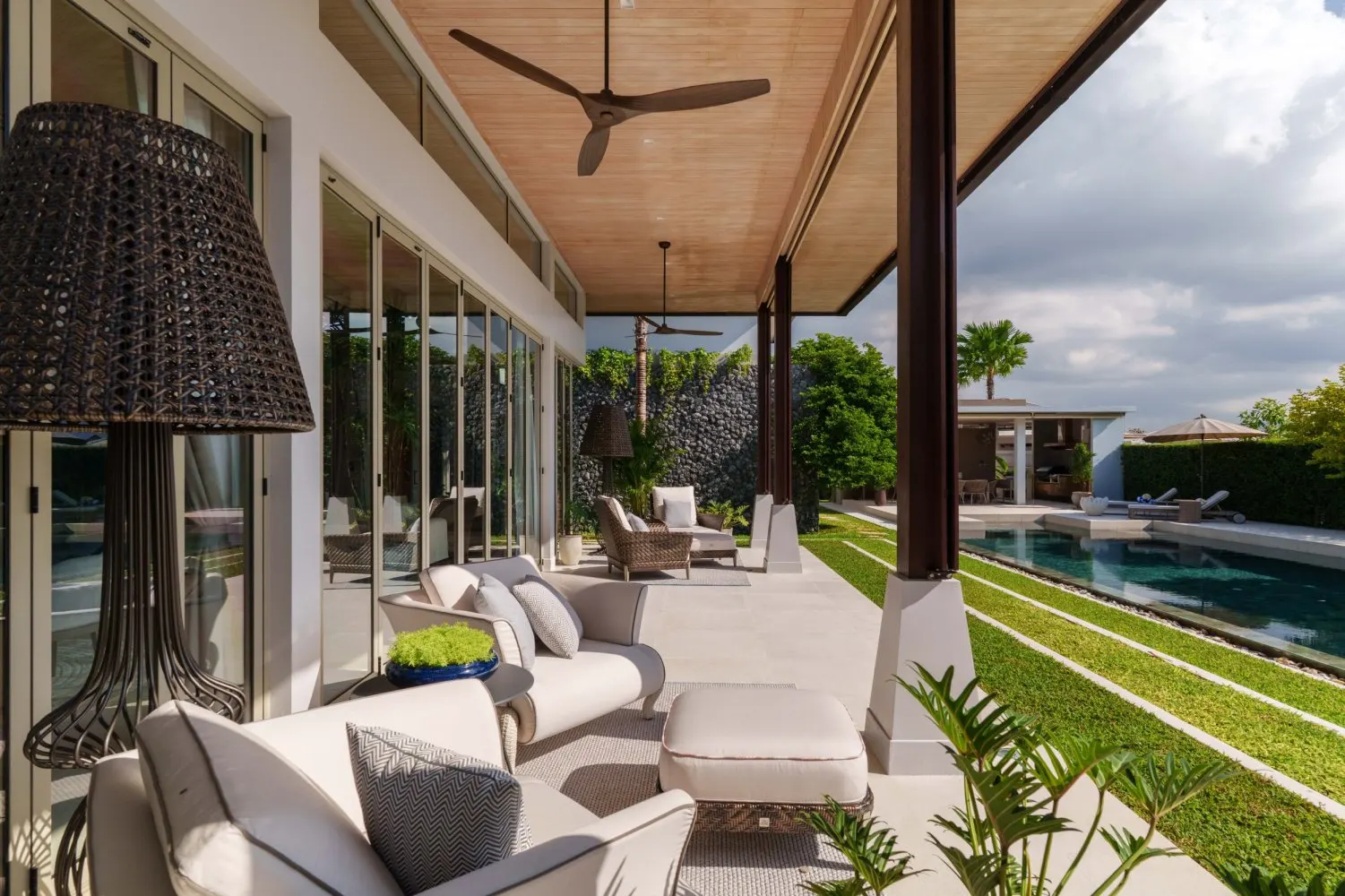 Property image - full photo 16